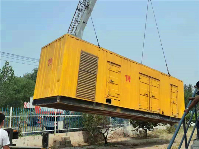 宁蒗300KW柴油发电机组油耗是多少？