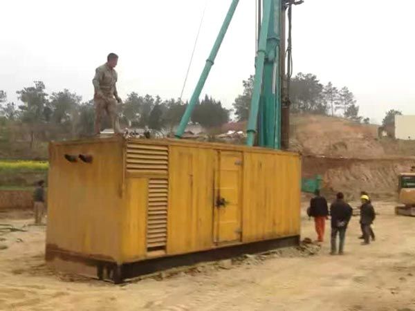 宁蒗如何判断水冷式机油散热器密封件是否需要更换？